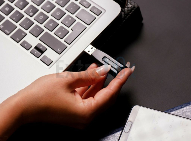 USB KLJUČ 32GB 3.0