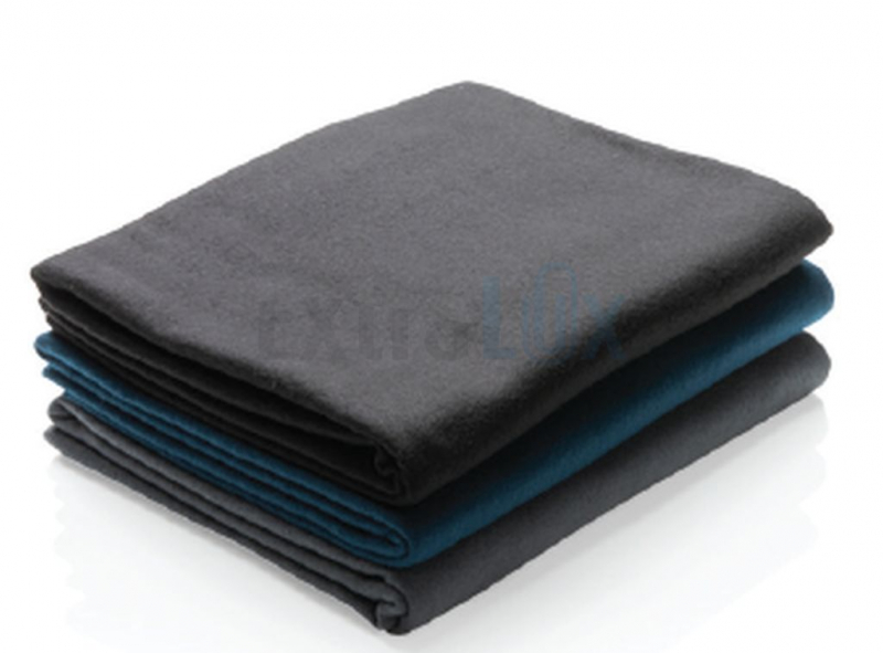 ODEJA IZ FLISA 170 GSM V PRIROČNEM ETUIJU